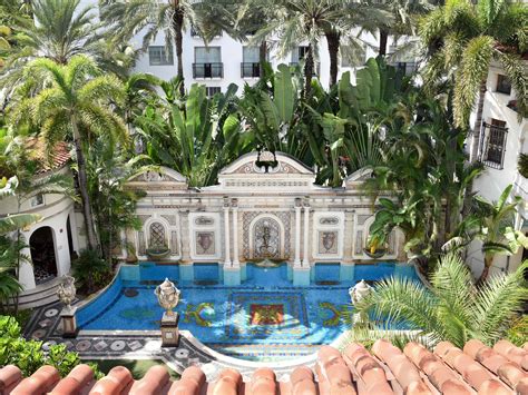 versace mansion house